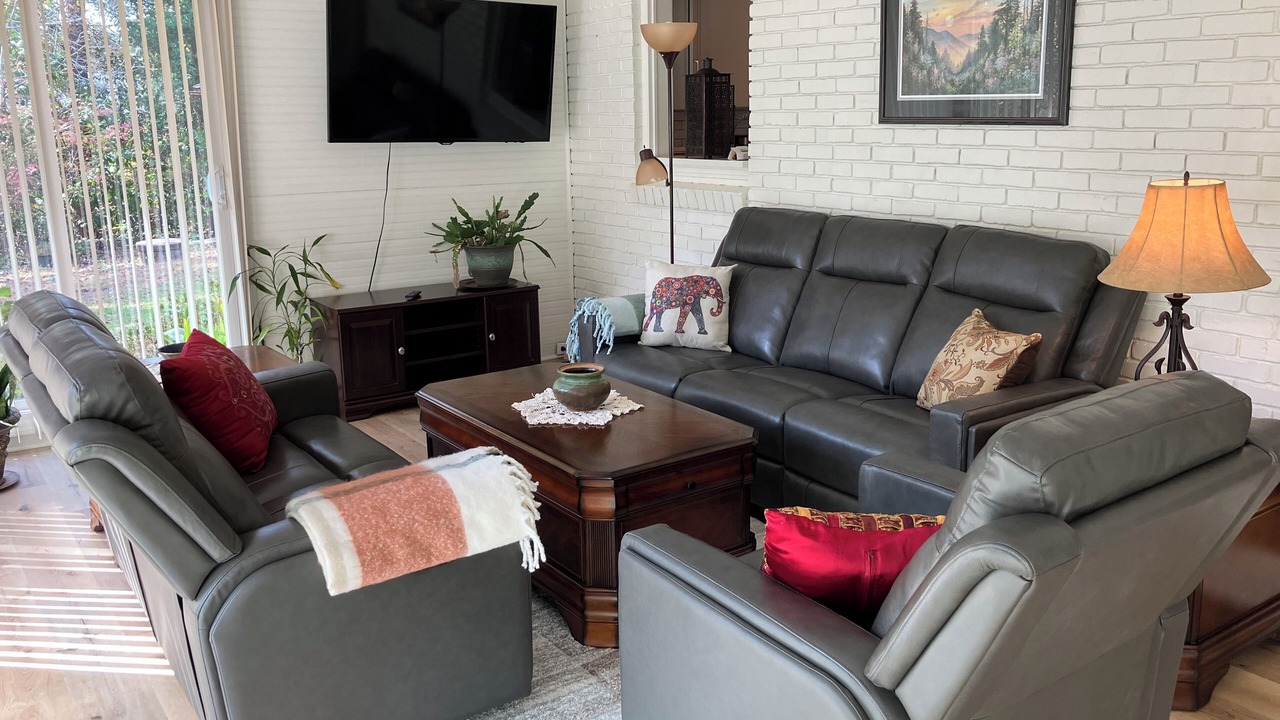 Photo of Livingroom in Toccoa
