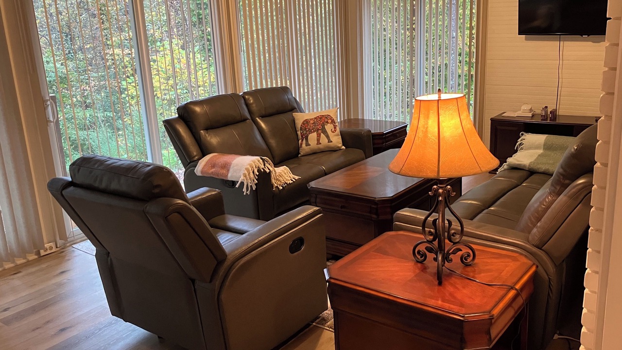 Photo of Livingroom in Toccoa