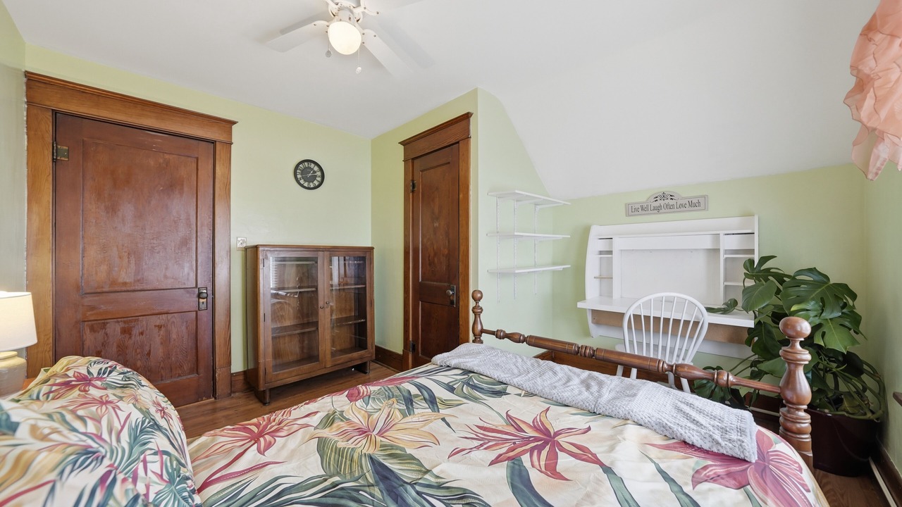 Photo of Bedroom in Angola