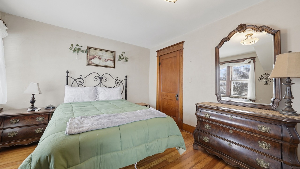 Photo of Bedroom in Angola