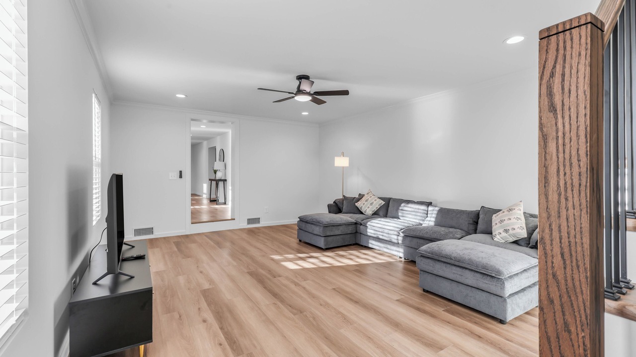 Photo of Livingroom in Ashland City