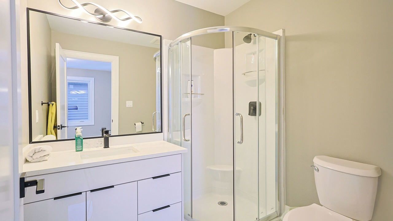 Photo of Bathroom in Niagara Falls
