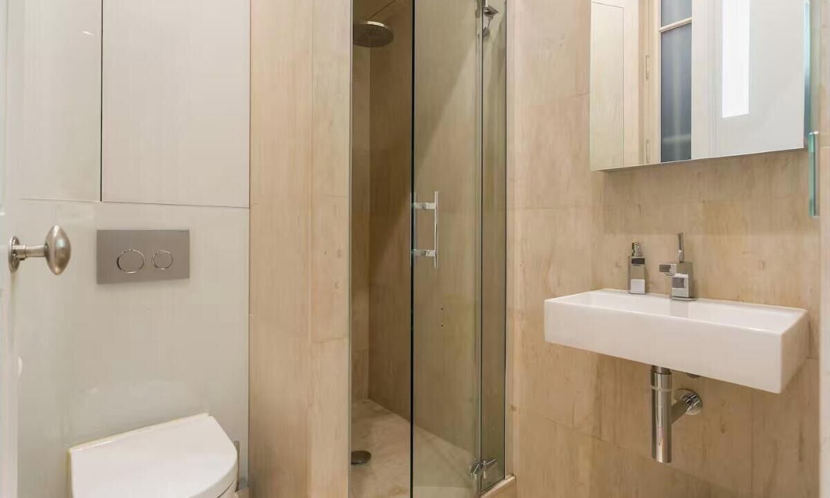 Photo of Bathroom in Quartier des Invalides