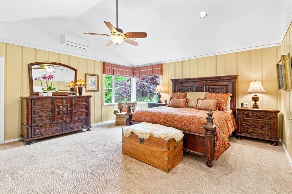Photo of Bedroom in Grants Pass