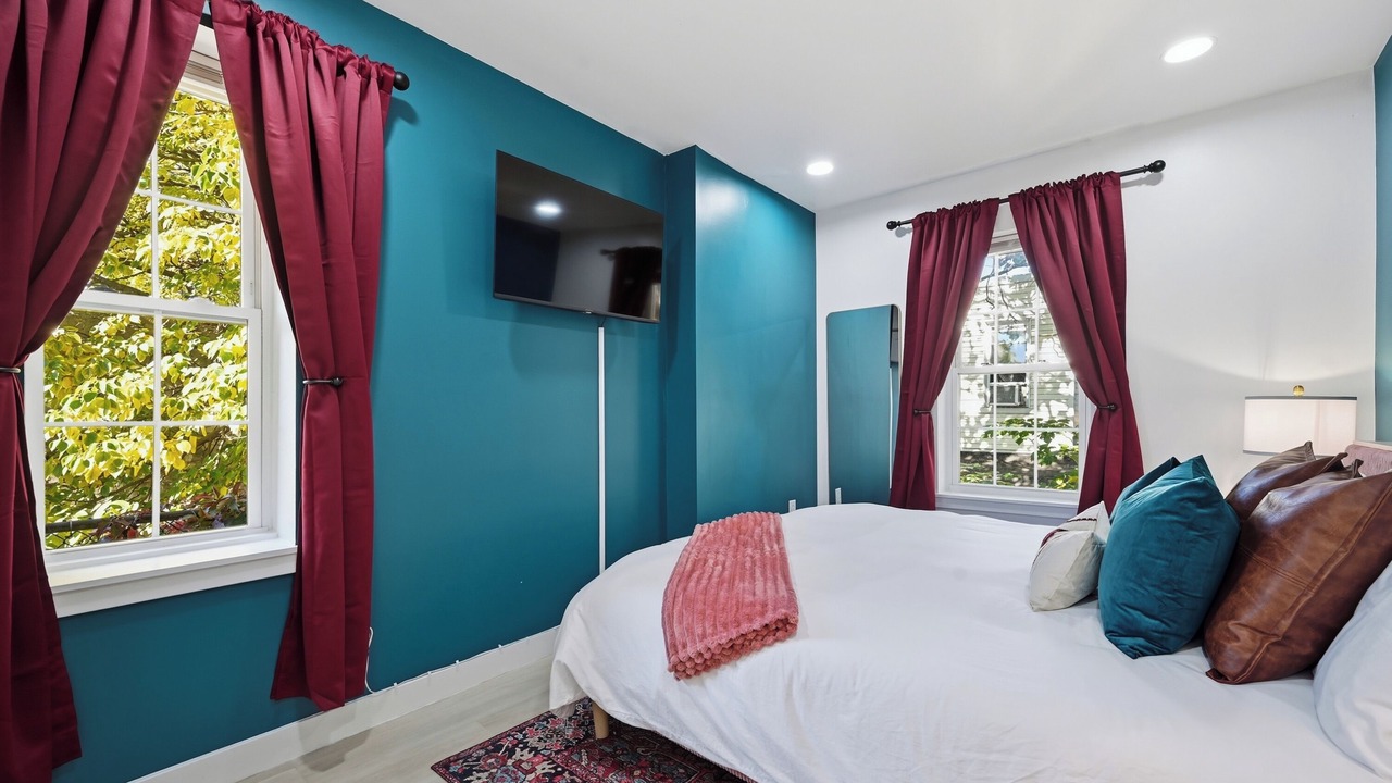 Photo of Bedroom in Point Breeze