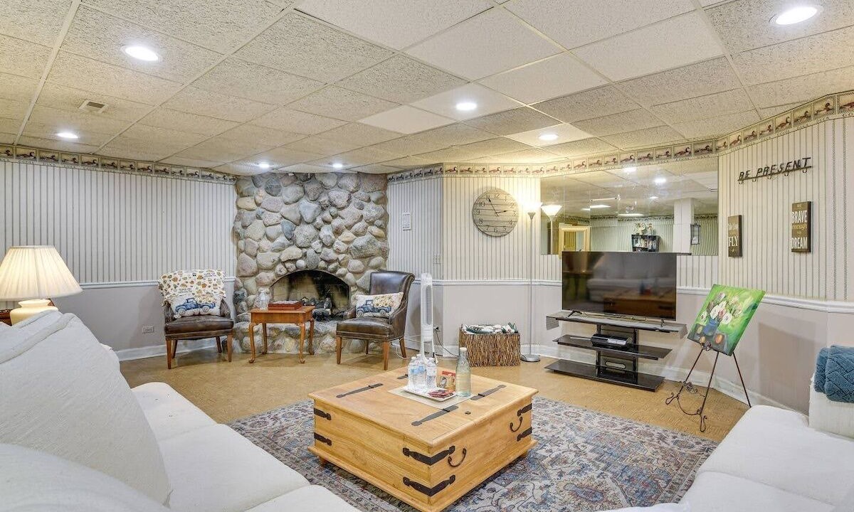 Photo of Livingroom in Barrington Hills