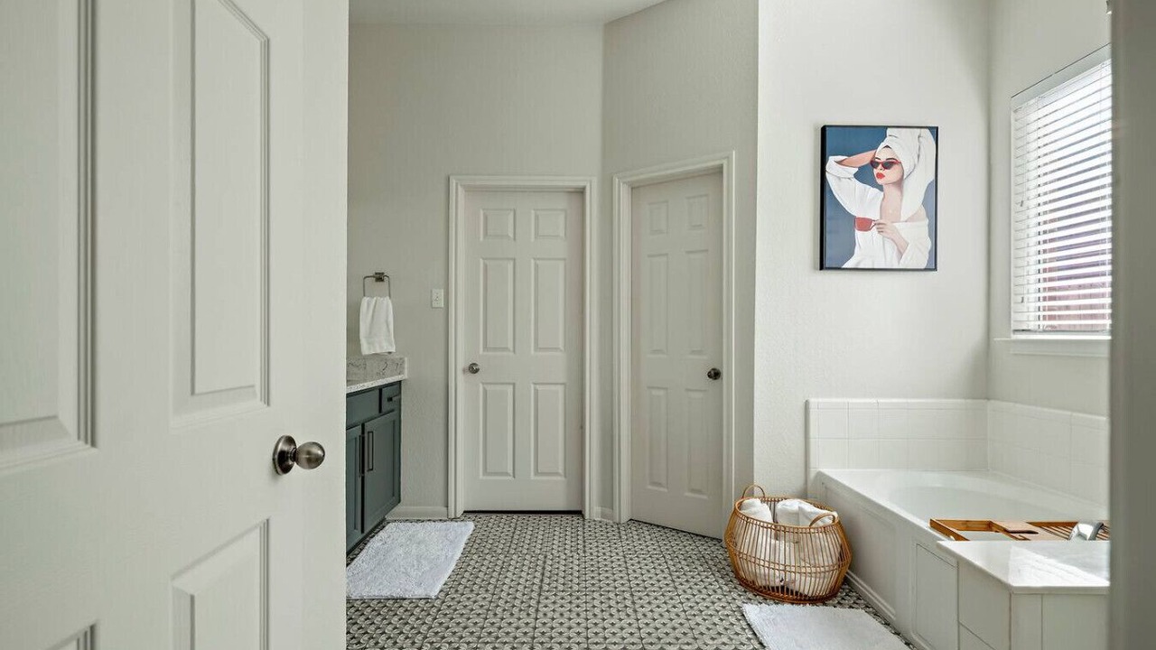 Photo of Bathroom in Brushy Creek