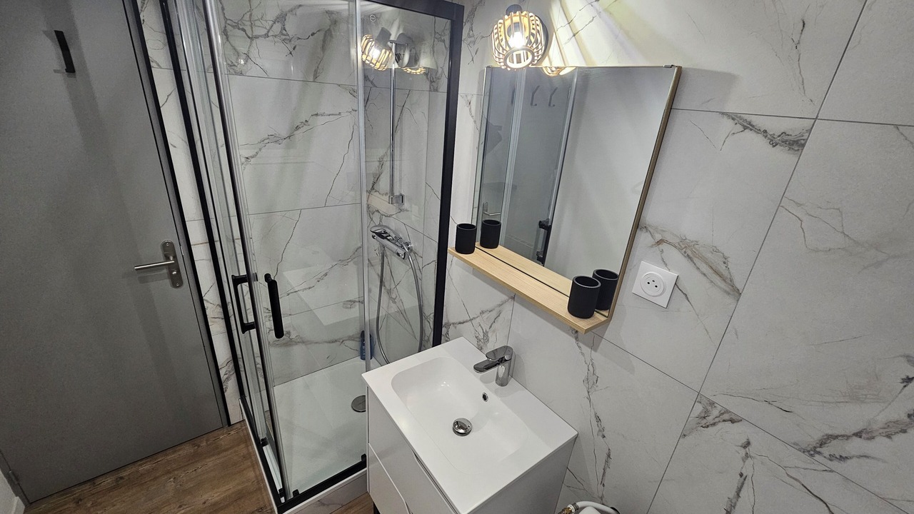 Photo of Bathroom in Naintre