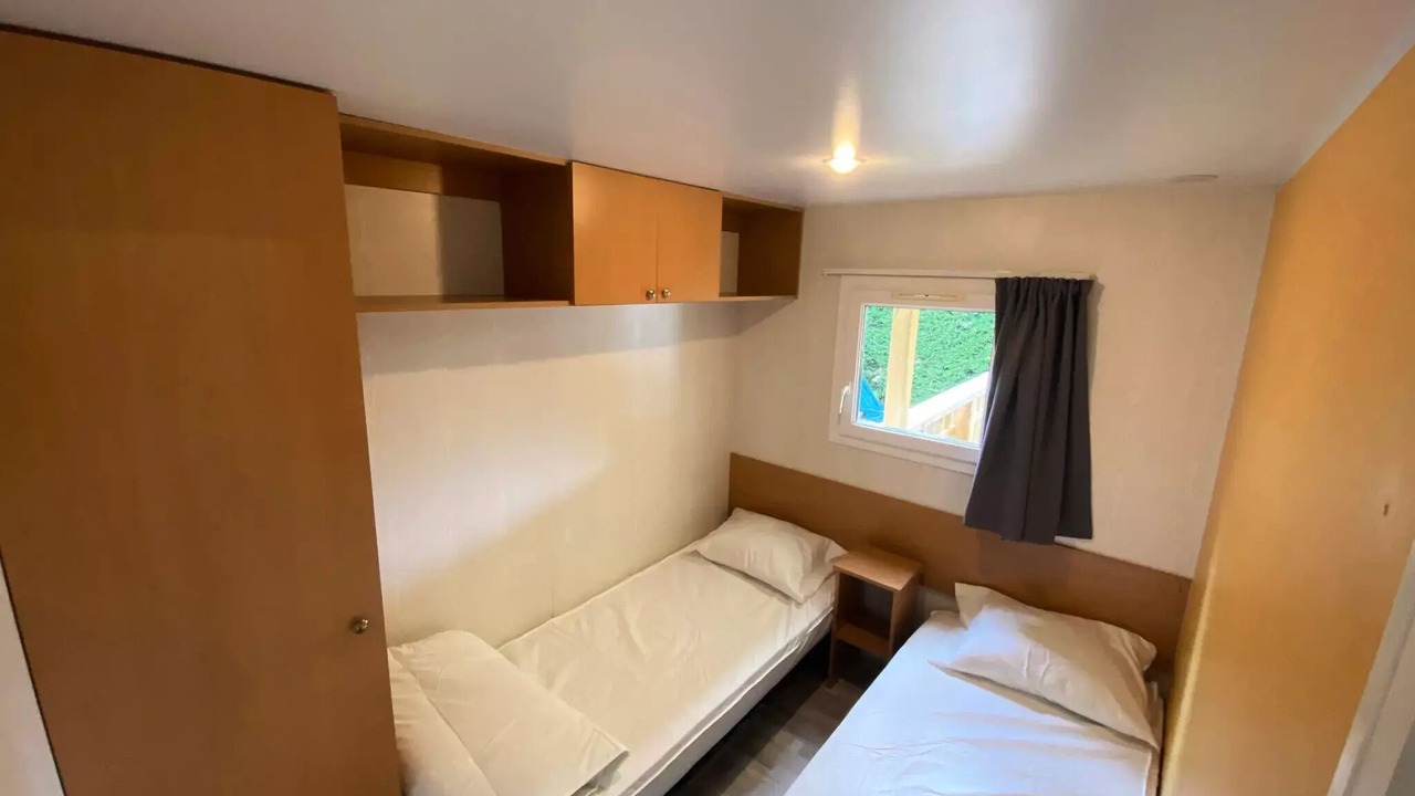 Photo of Bedroom in Oust