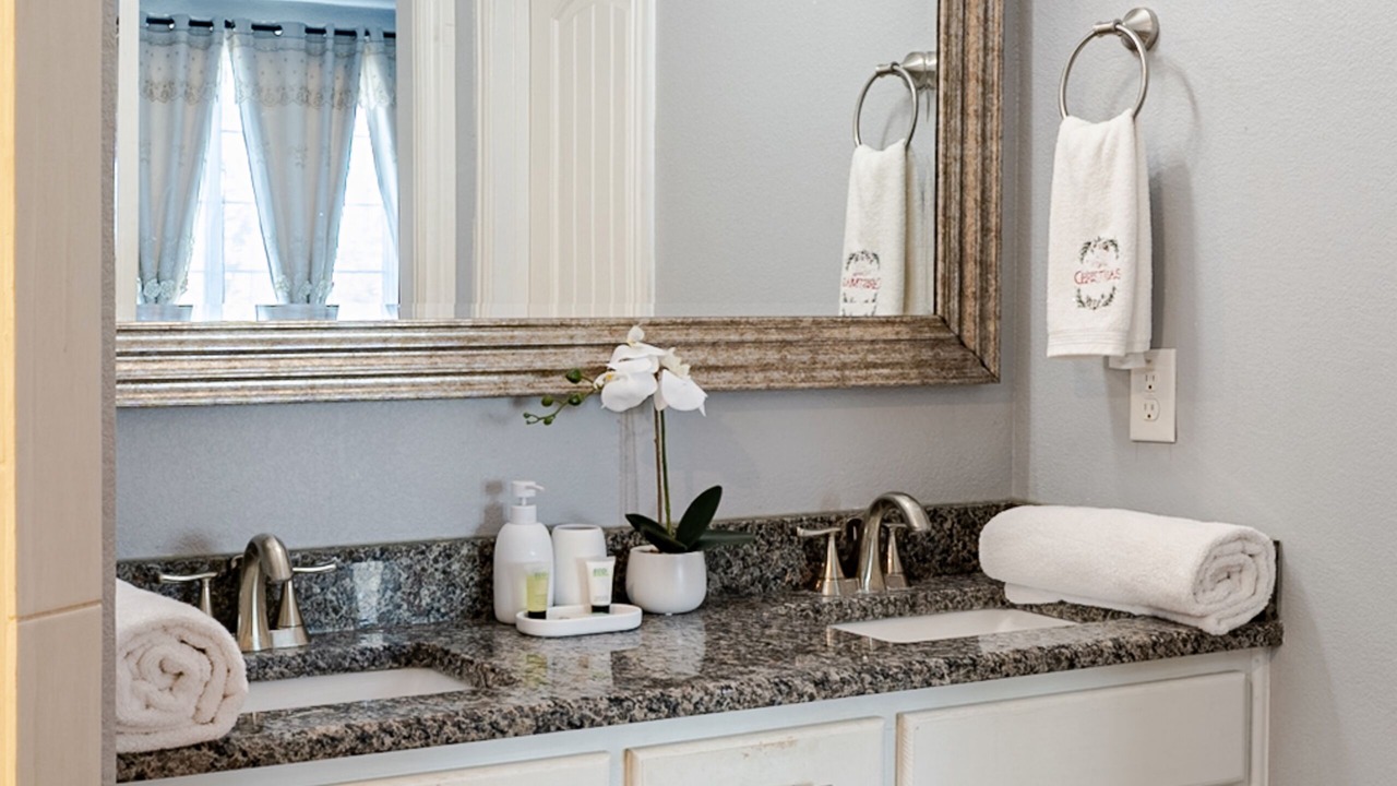 Photo of Bathroom in Oak Cliff
