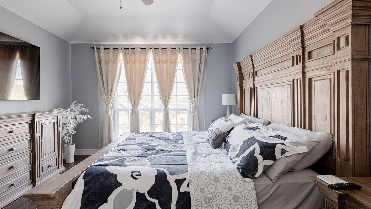 Photo of Bedroom in Oak Cliff