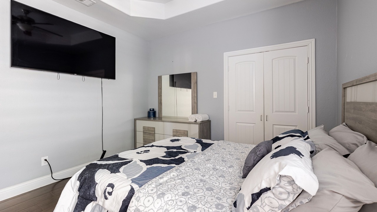 Photo of Bedroom in Oak Cliff