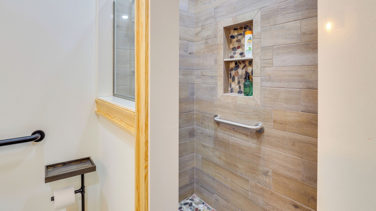 Photo of Bathroom in Hickman