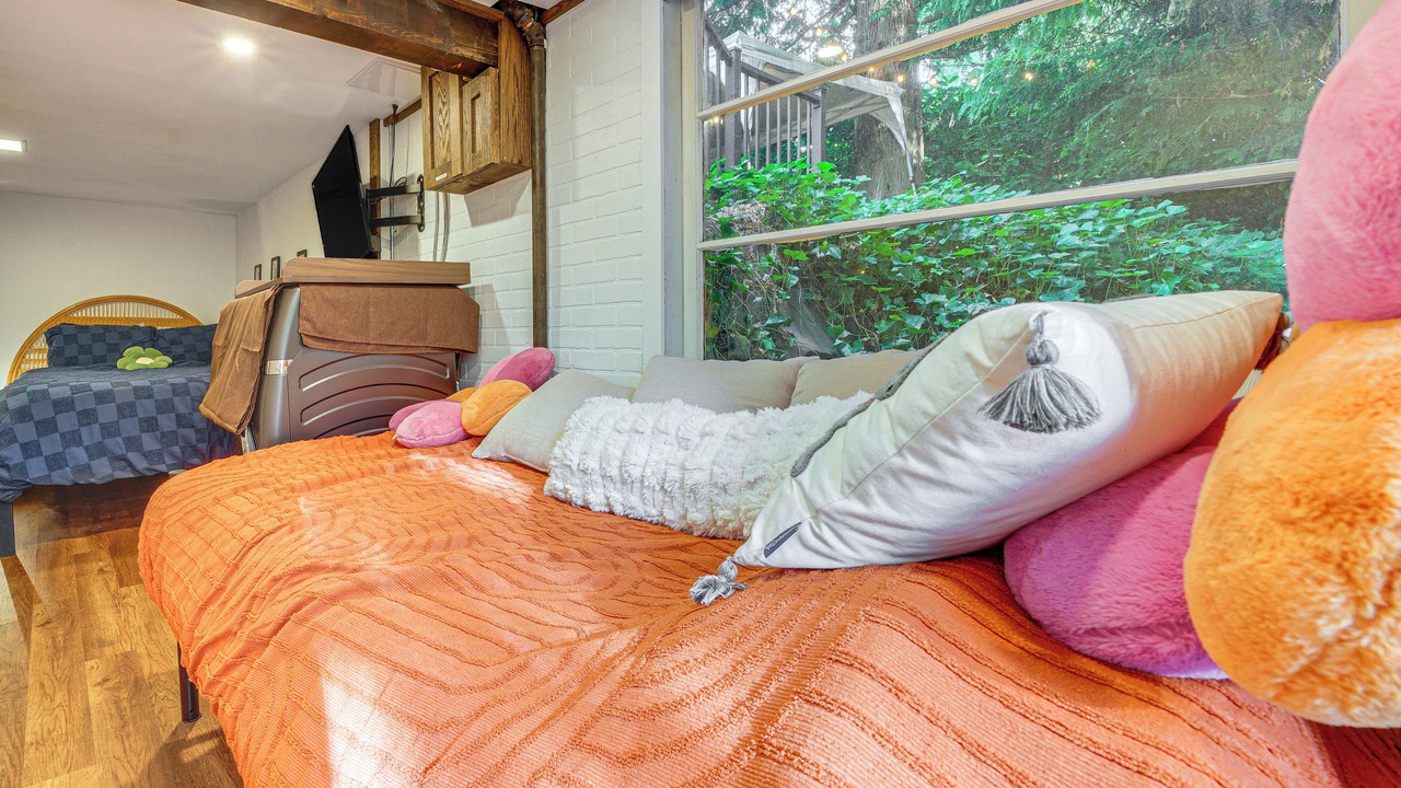 Photo of Bedroom in Seattle Metro Area