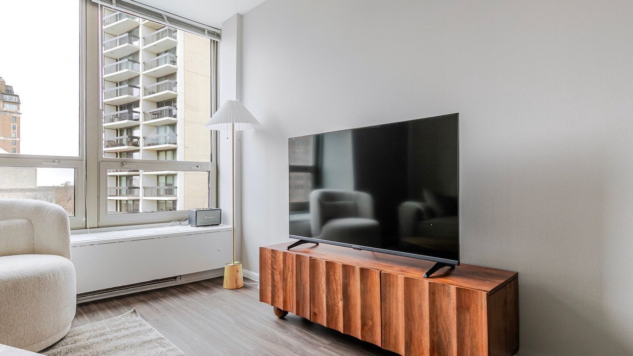 Photo of Livingroom in Lake View East