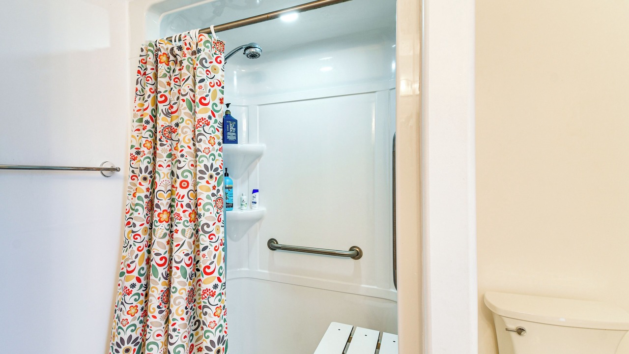 Photo of Bathroom in Niagara Falls