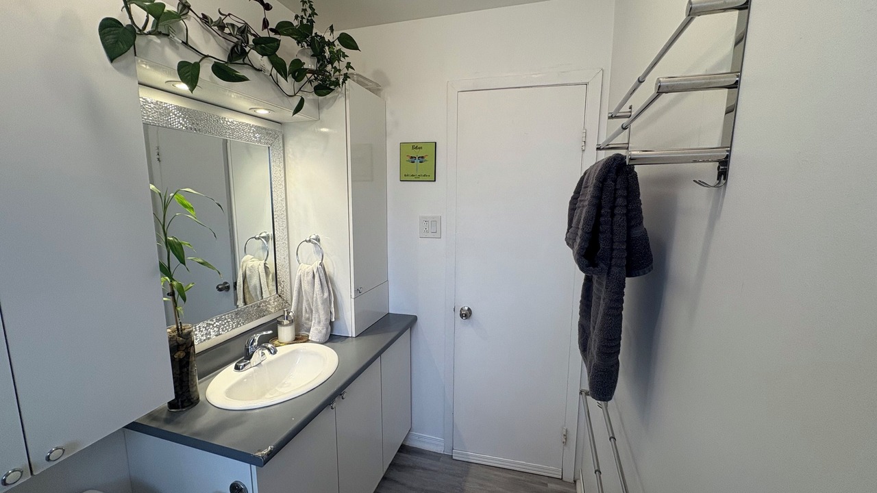 Photo of Bathroom in Longueuil