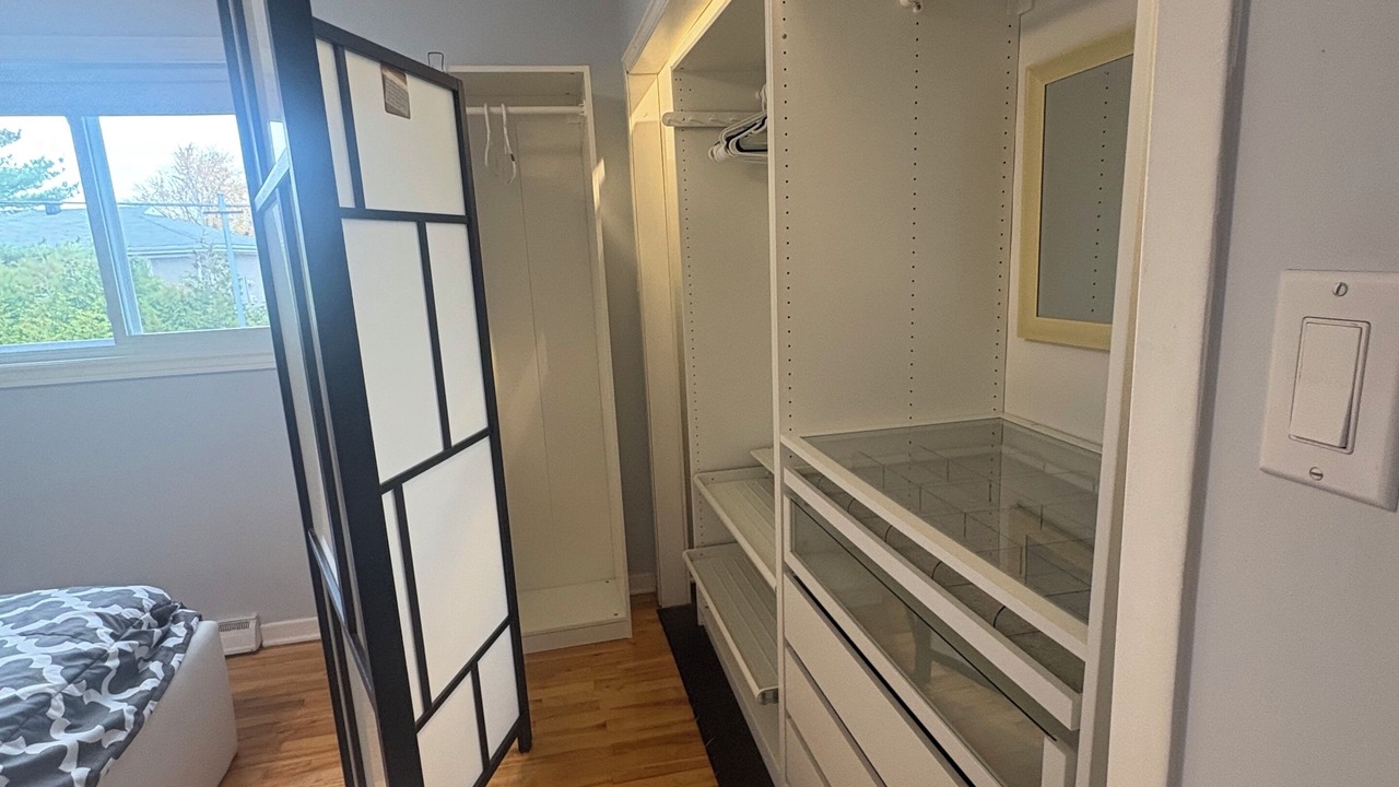 Photo of Bedroom in Longueuil