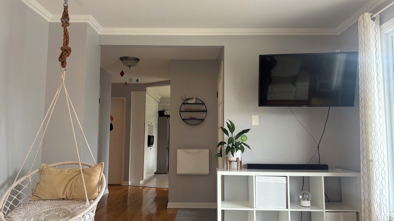 Photo of Livingroom in Longueuil