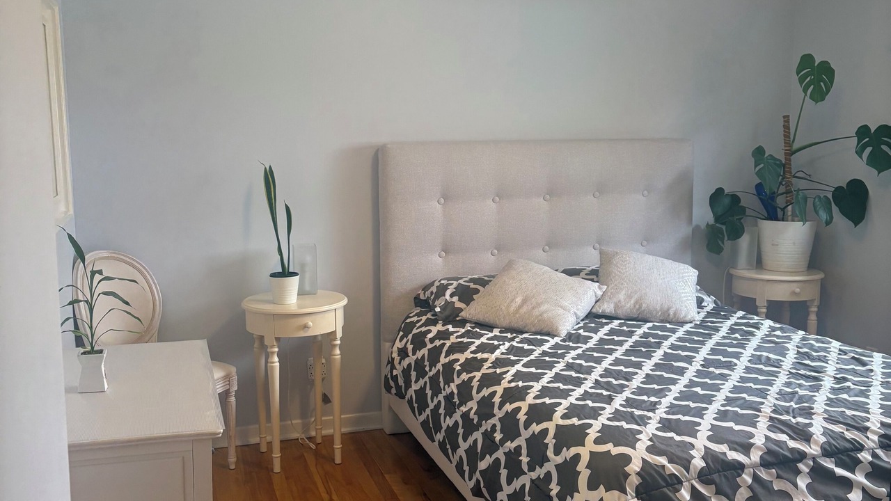 Photo of Bedroom in Longueuil
