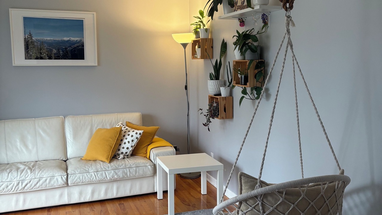 Photo of Livingroom in Longueuil