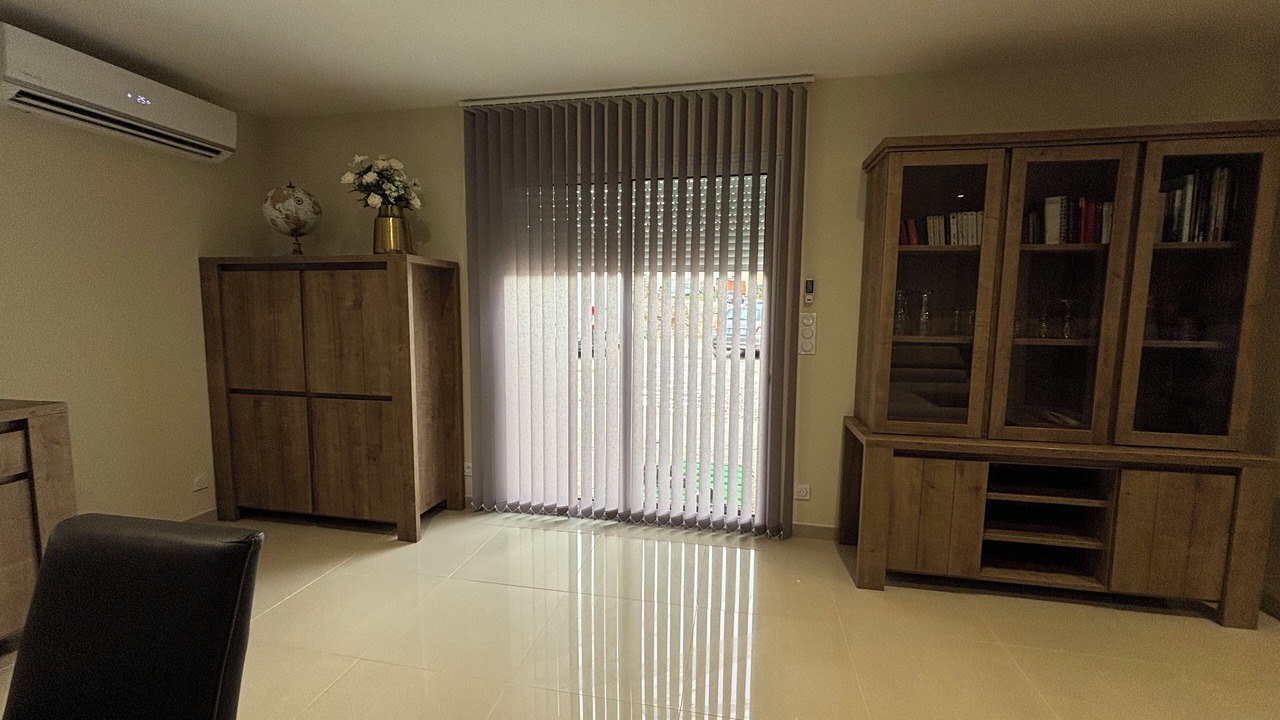 Photo of Others in Berson