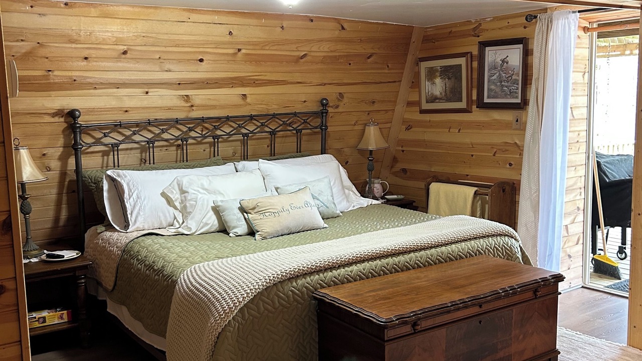 Photo of Bedroom in Leesville