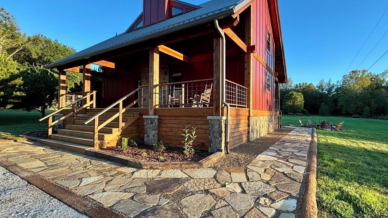 Photo of Outdoor in Combs