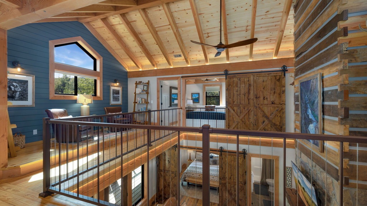 Photo of Bedroom in Combs
