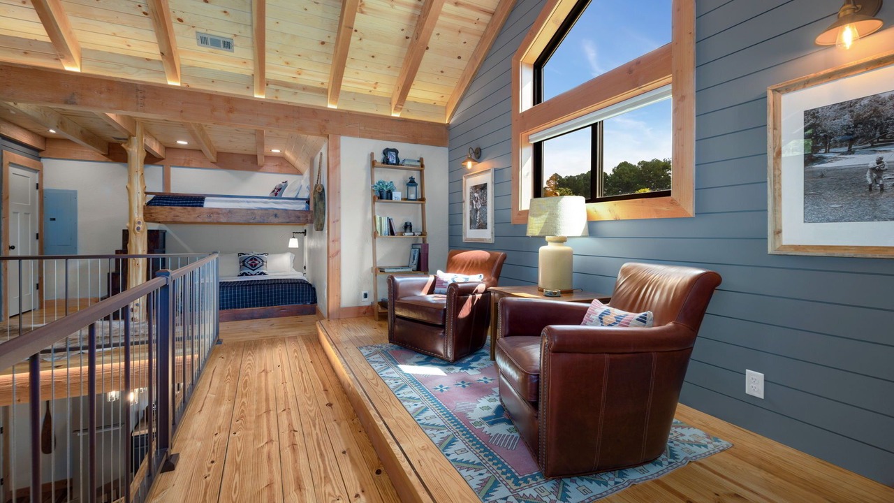 Photo of Bedroom in Combs