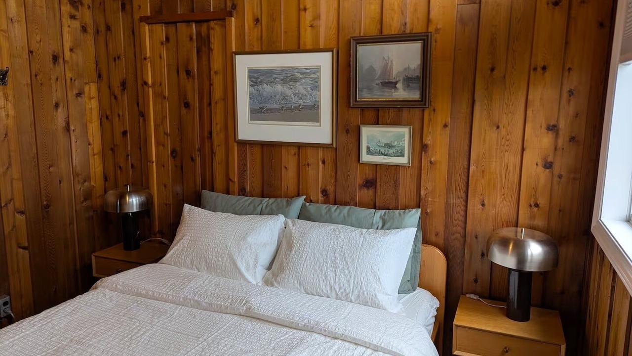 Photo of Bedroom in Leamington