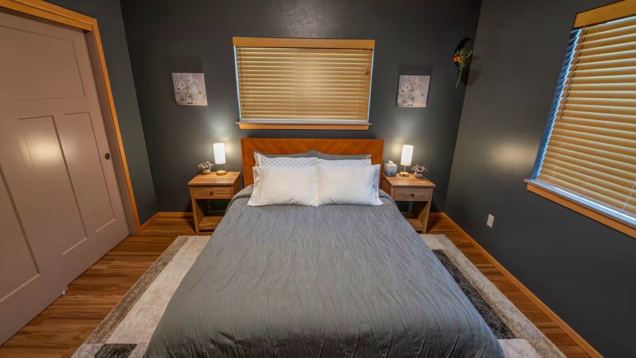 Photo of Bedroom in Sutherlin