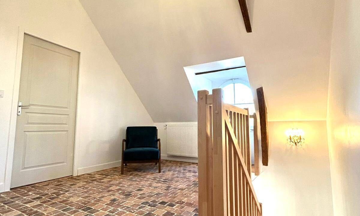 Photo of Others in Astille