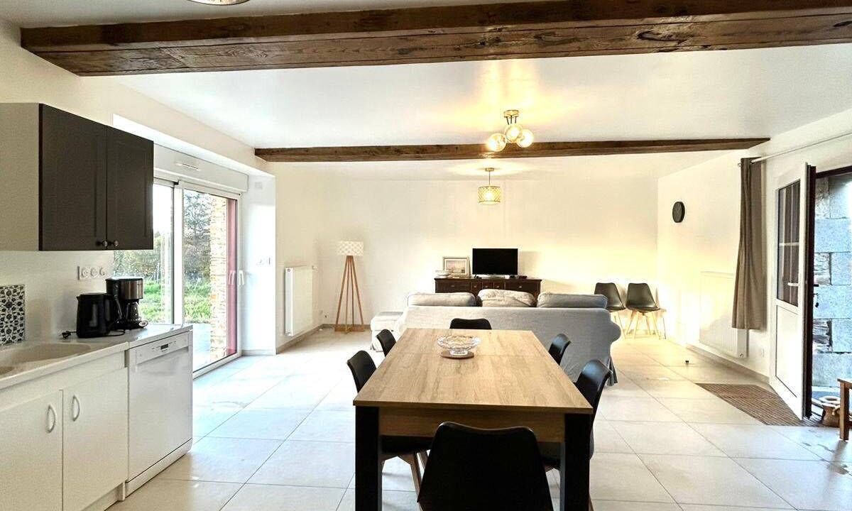 Photo of Others in Astille