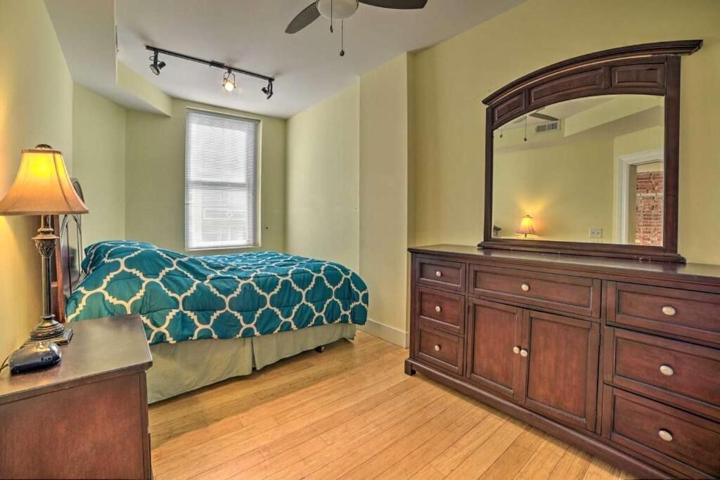 Photo of Bedroom in Downtown Baltimore