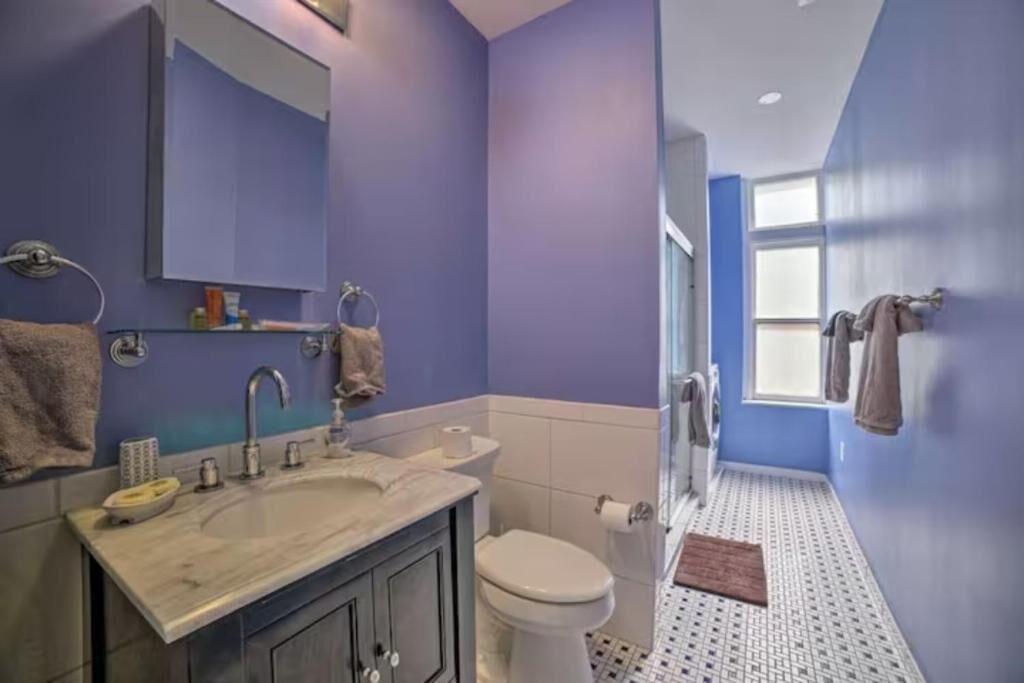 Photo of Bathroom in Downtown Baltimore