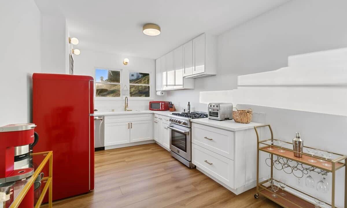 Photo of Kitchen in Eastern Malibu