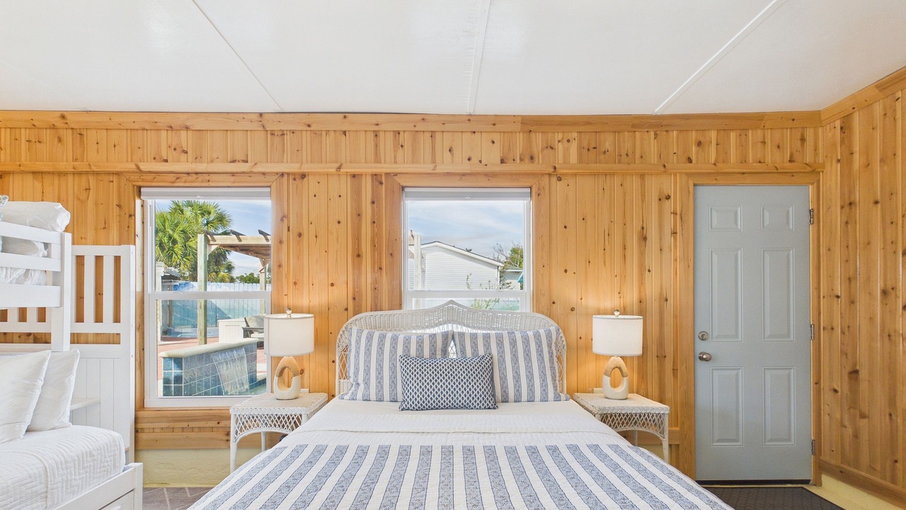 Photo of Bedroom in Kiska Beach