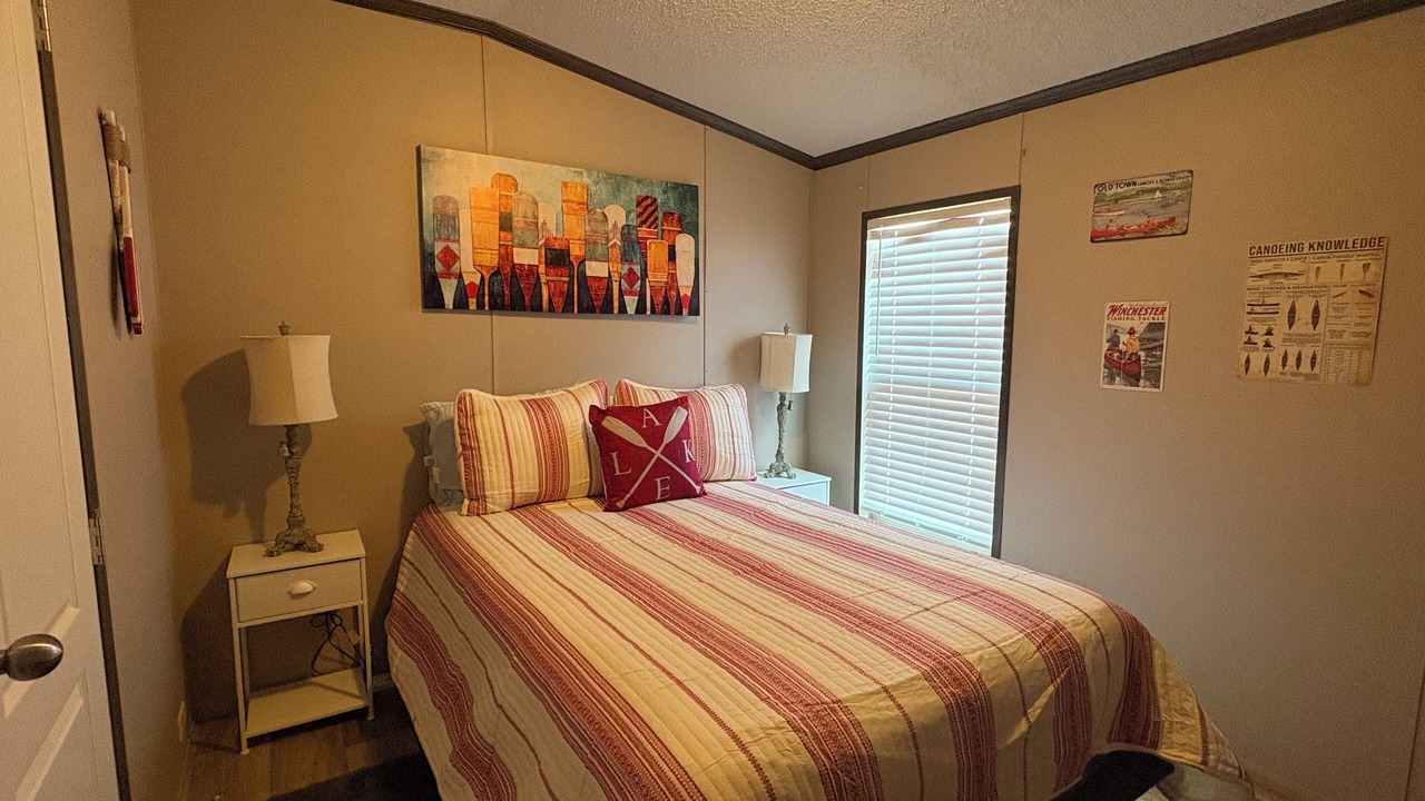 Photo of Bedroom in Graford