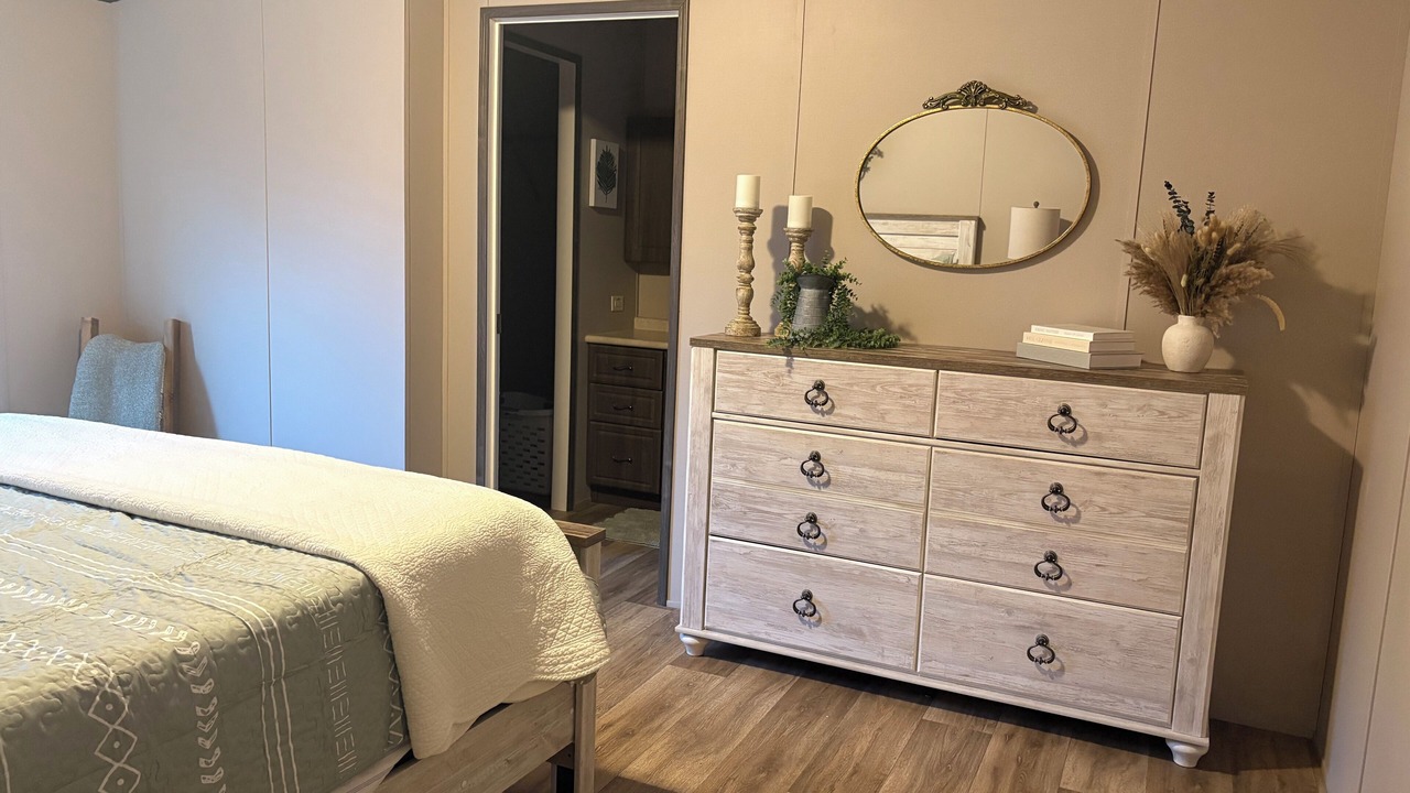 Photo of Bedroom in Graford