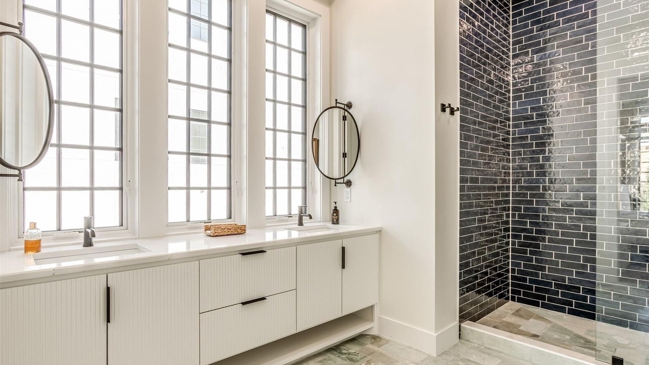 Photo of Bathroom in Eufaula