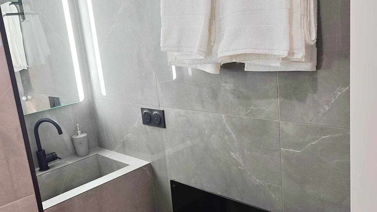 Photo of Bathroom in Issy-les-Moulineaux