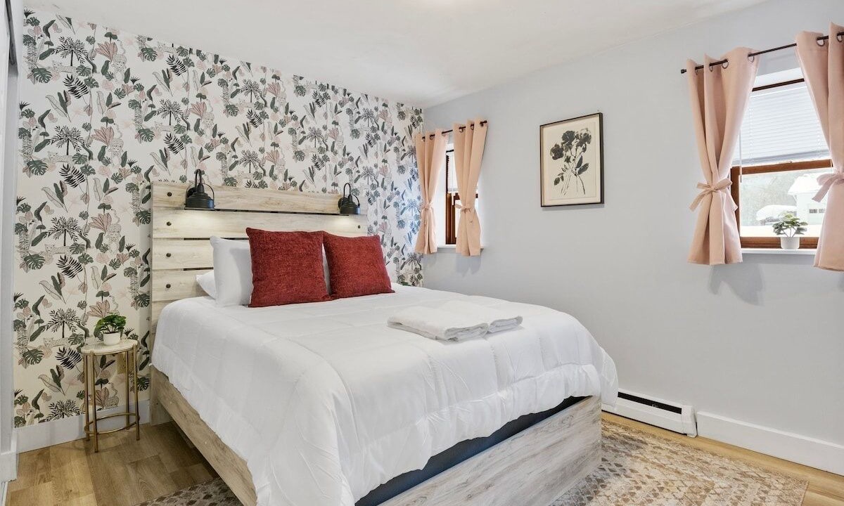 Photo of Bedroom in Newfield