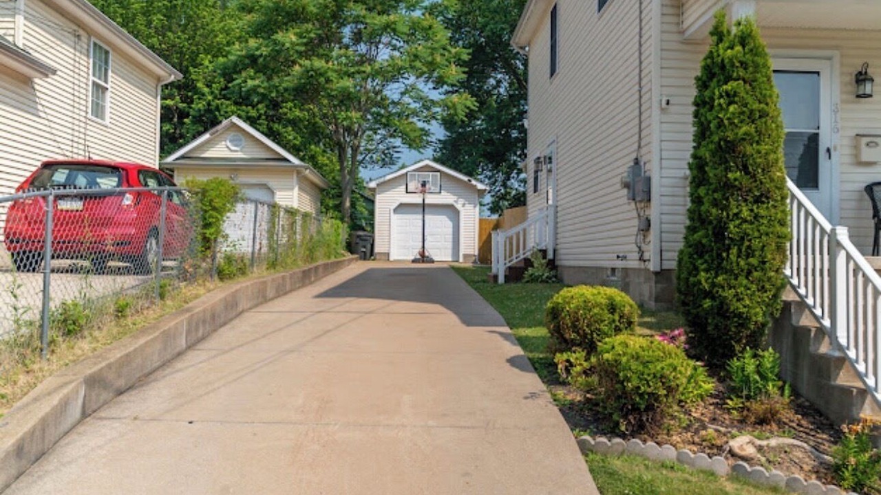 Photo of Outdoor in Erie