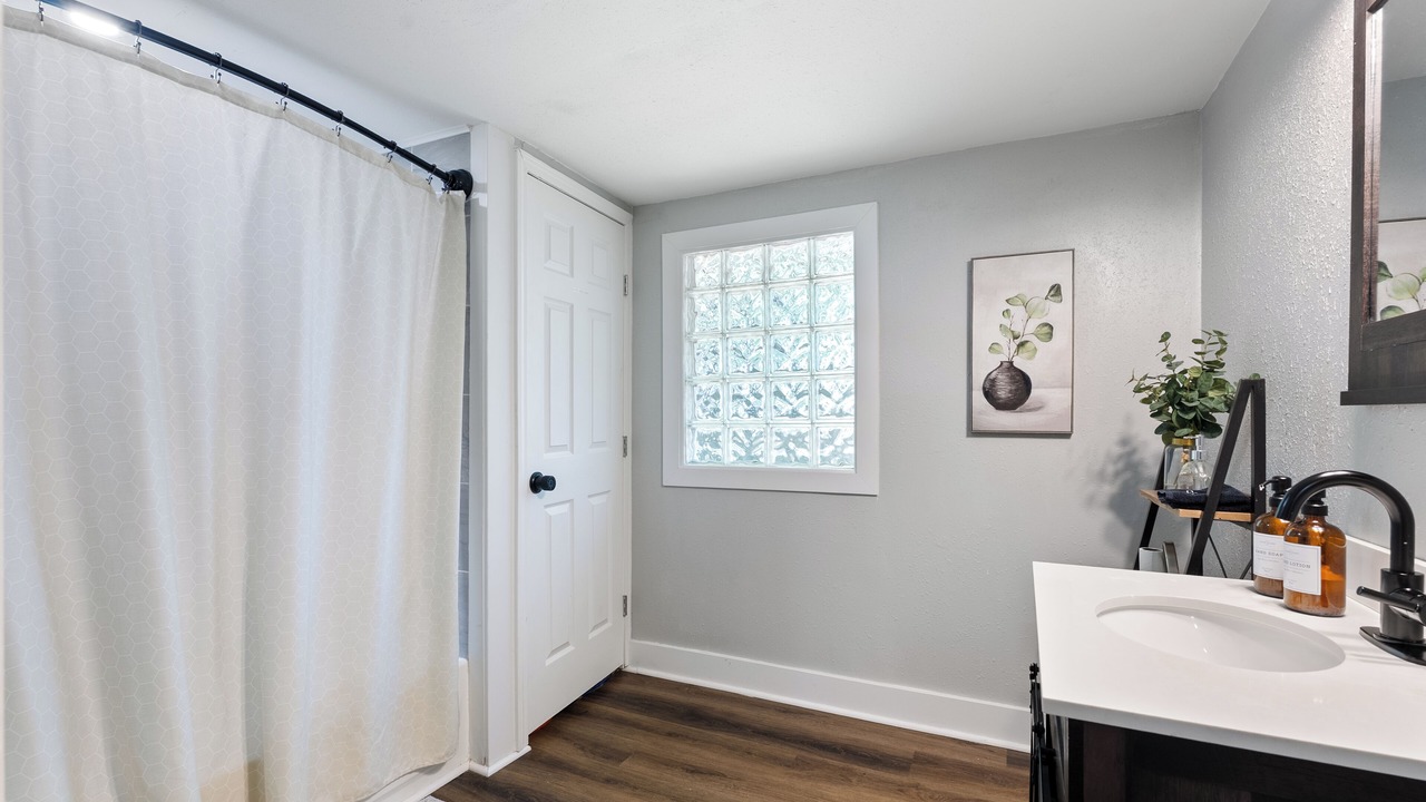 Photo of Bathroom in Capital View