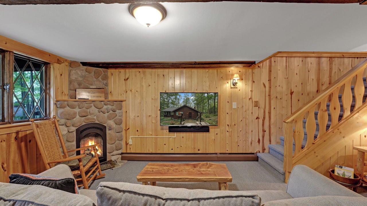 Photo of Livingroom in Ellicottville