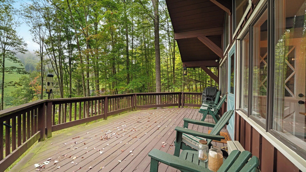 Photo of Patio Balcony in Ellicottville