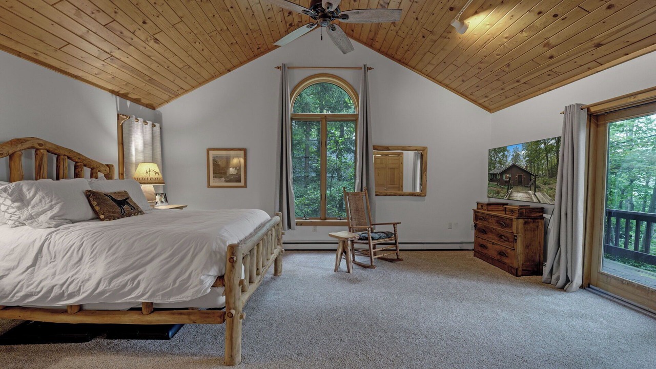 Photo of Bedroom in Ellicottville