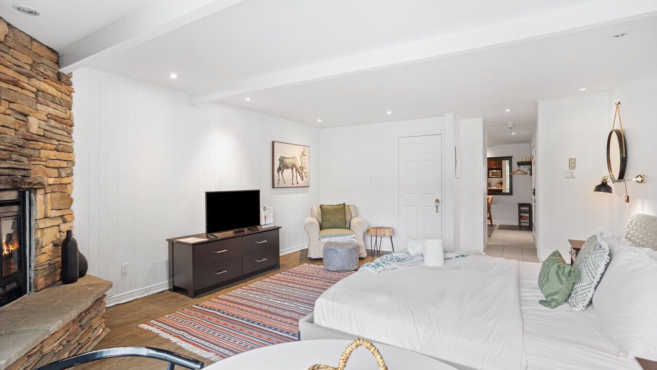 Photo of Bedroom in Mont-Tremblant