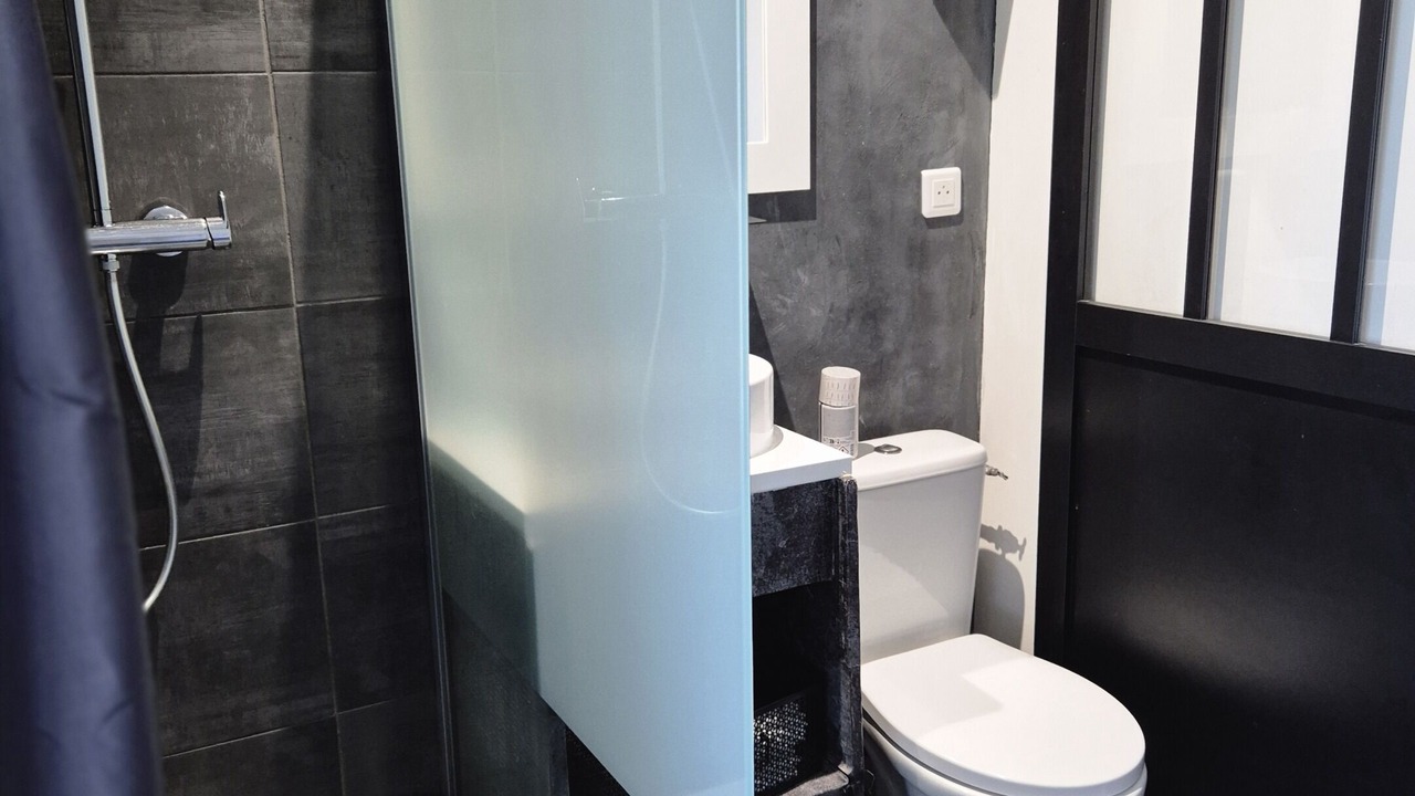 Photo of Bathroom in Crest